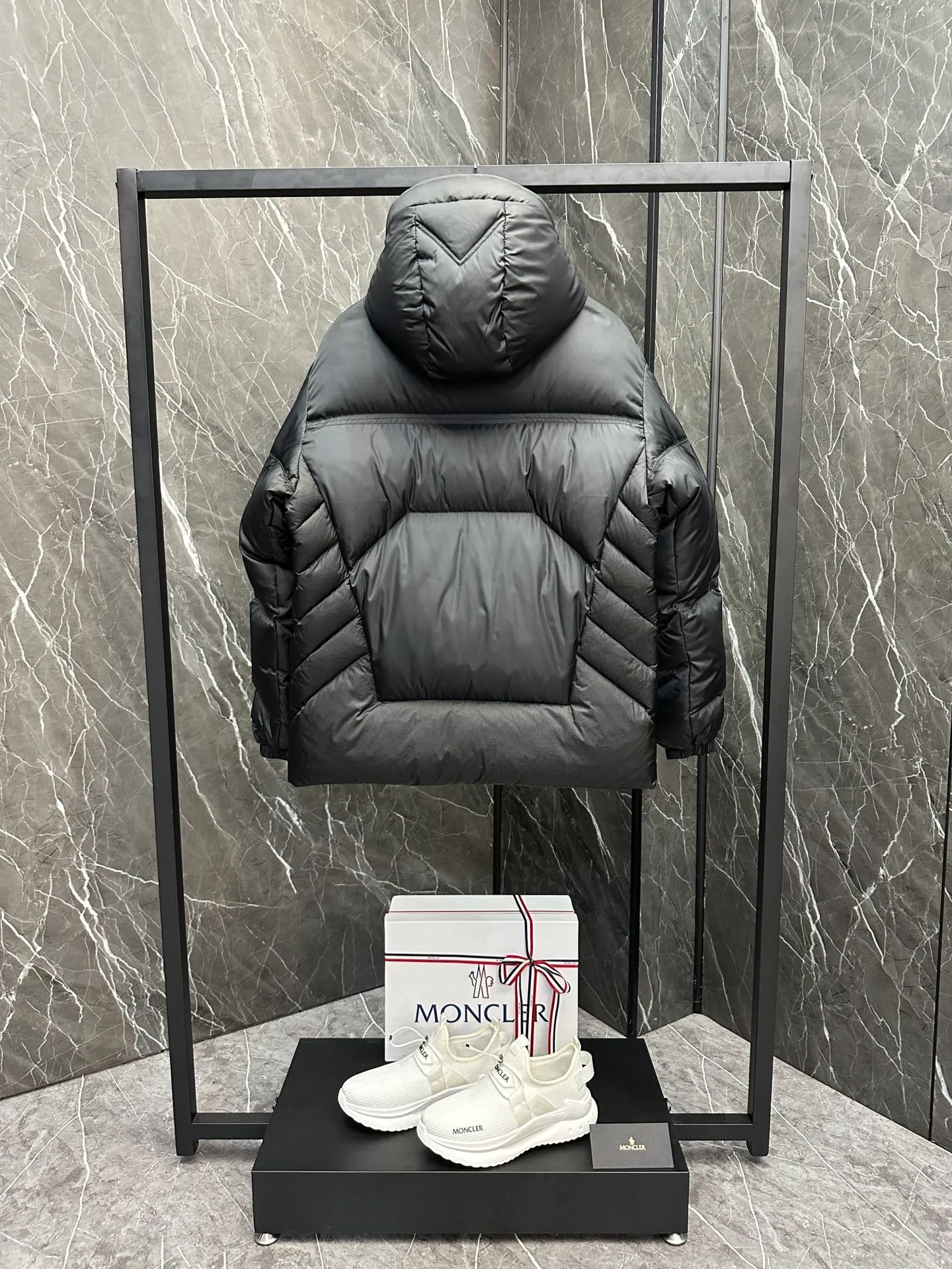 ⬆️Moncler Jarama . . . (⚠️90 . . NFC ） Jarama ， 。Jarama ， 。 ， 。 • • • • • • • • • • Size：1-5 .(⚠️ / )